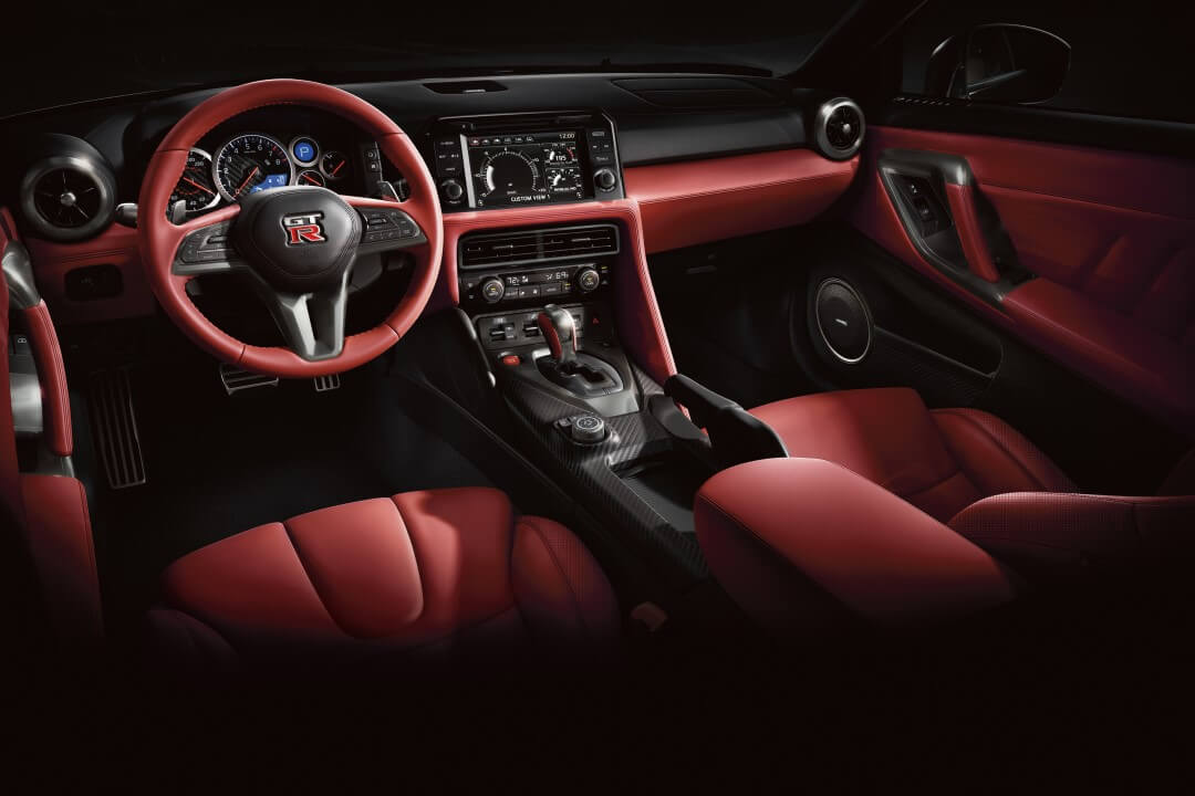 interior do Nissan GTR